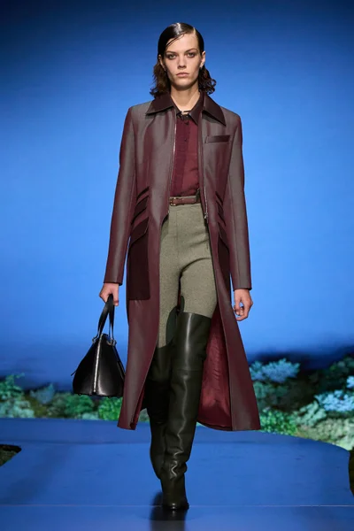 Look 22